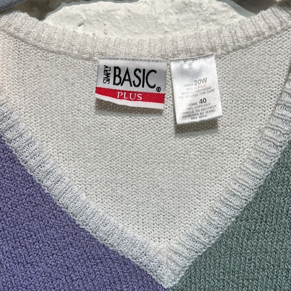 I love this throwback vintage from the 80s short sleeve moved sweater. Size xl - Picture 2 of 6